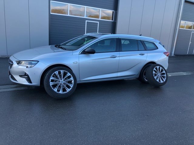 Opel Insignia B ST Business Elegance 4x4+Alu 18+AHK++