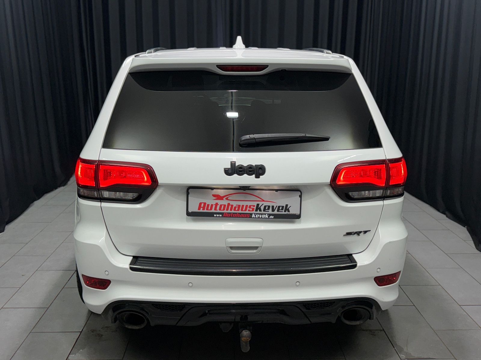 Fahrzeugabbildung Jeep Grand Cherokee 6.4 V8 HEMI SRT|H&K|D-FZG|