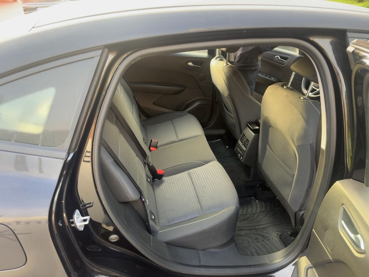 Fahrzeugabbildung Renault Arkana ZEN TCe 140 EDC