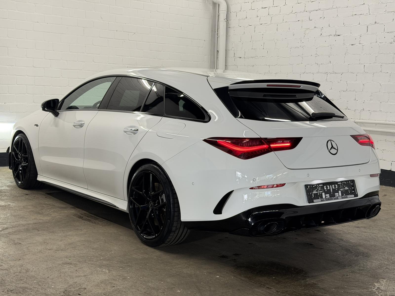 Mercedes-Benz CLA 35 AMG Shooting Brake 4M Speedshift 8G-DCT