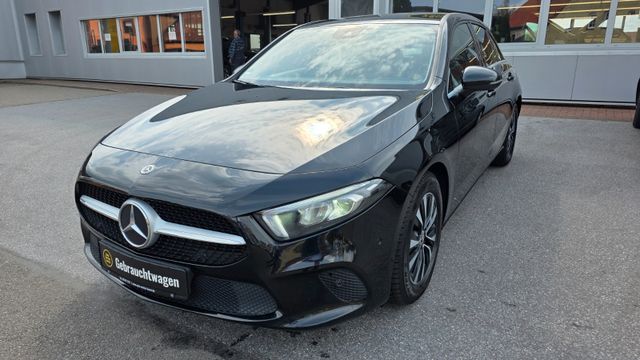 MERCEDES-BENZ A 180 d