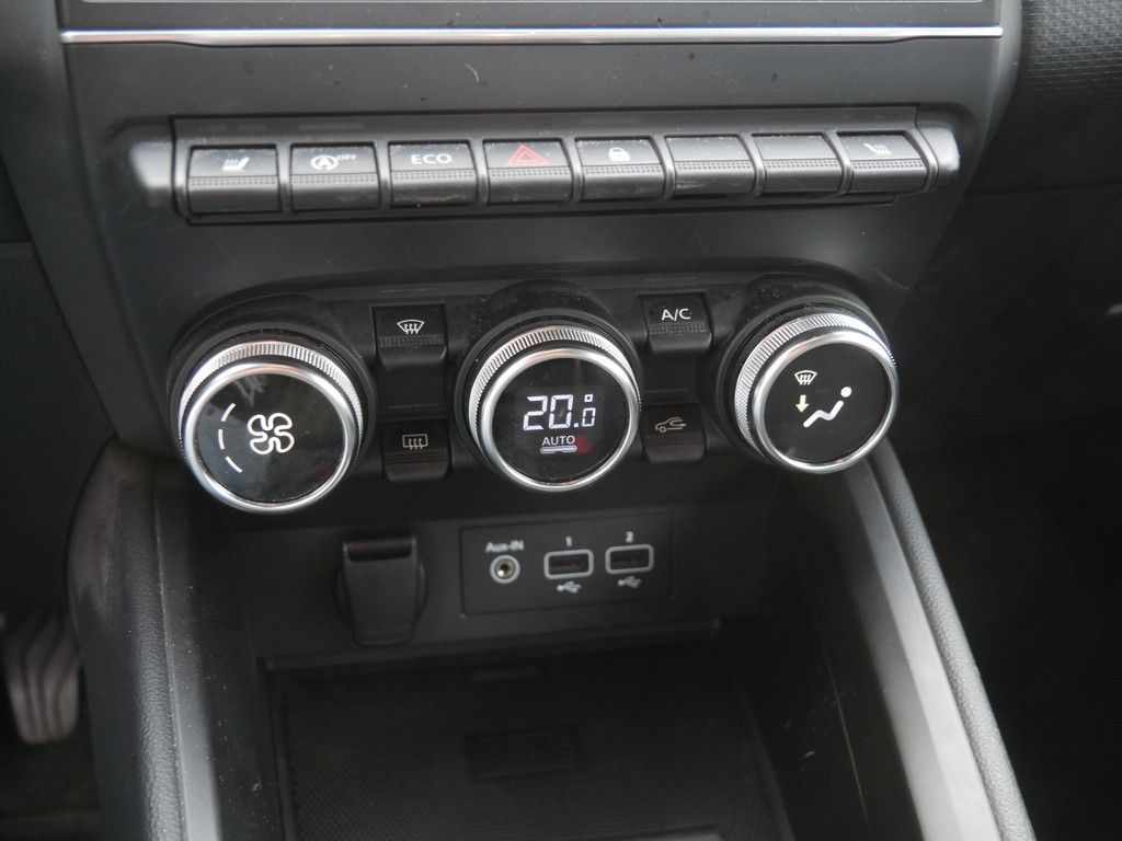 Fahrzeugabbildung Renault Clio Intens TCe 90 KEYLESS PDC SHZ KAMERA LED