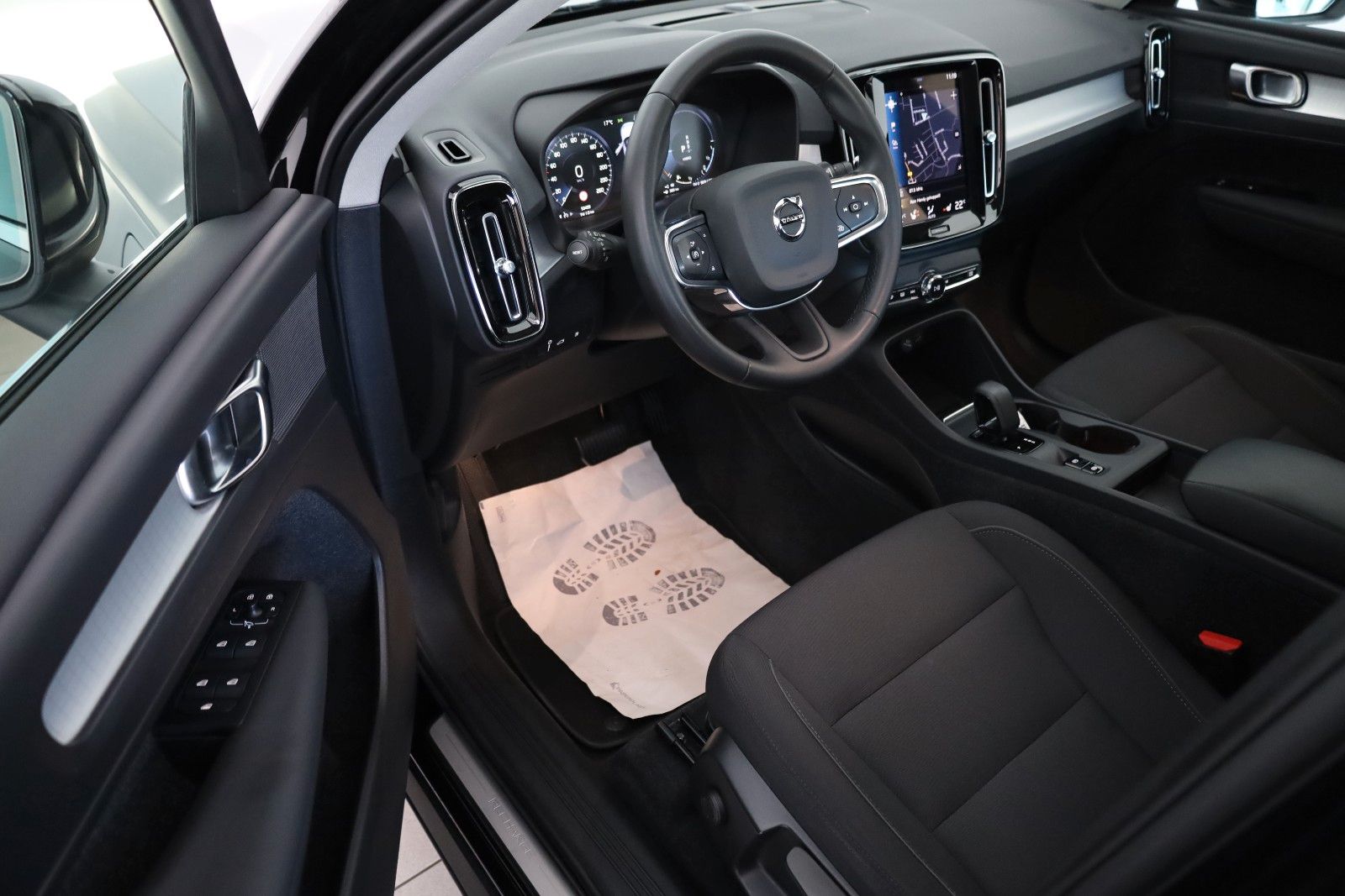Fahrzeugabbildung Volvo XC40 Inscription Expression,Navi,LED,SH,Kamera