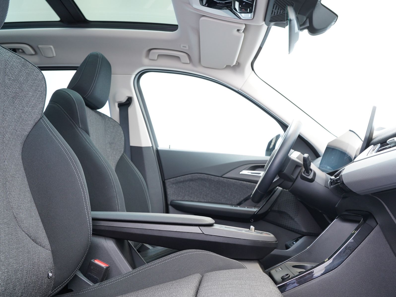Fahrzeugabbildung BMW iX1 30 xDrive LED/ACC/HEAD-UP/KEYLESS/PANO/360°