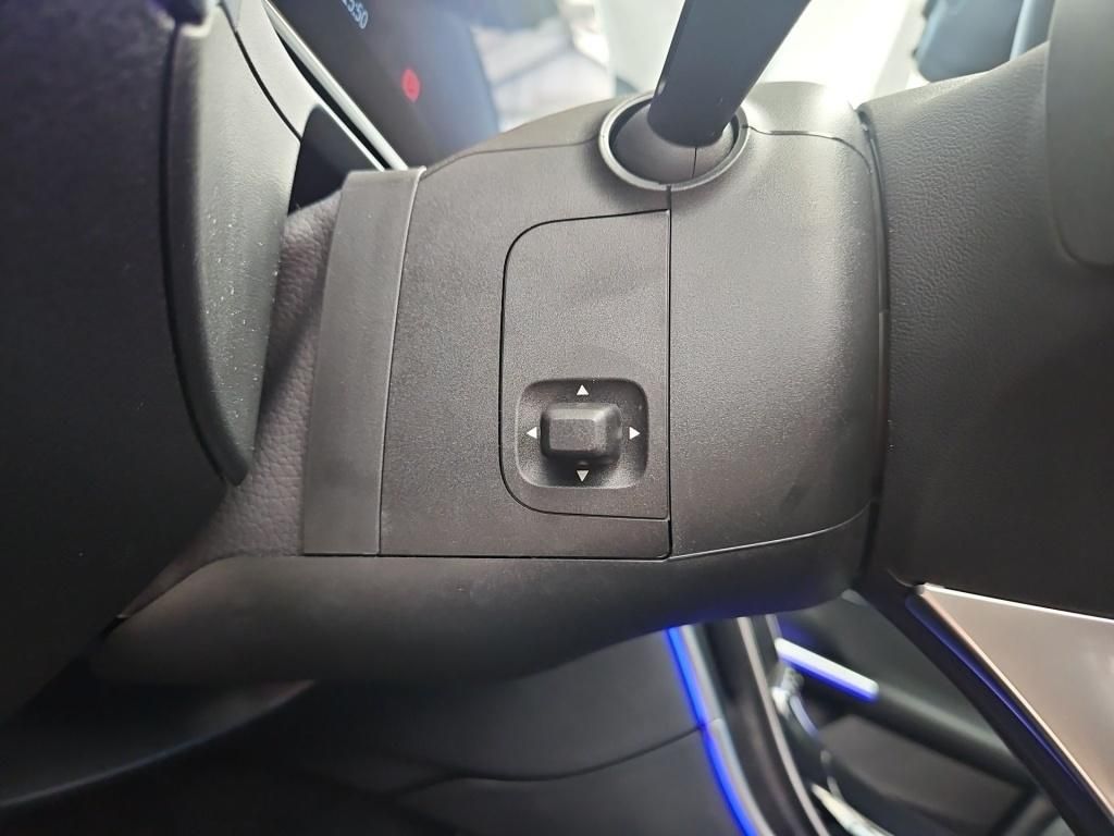 Fahrzeugabbildung Mercedes-Benz C 180 Avantg. Totwi. Memo Navi LED SHZ Ambie.