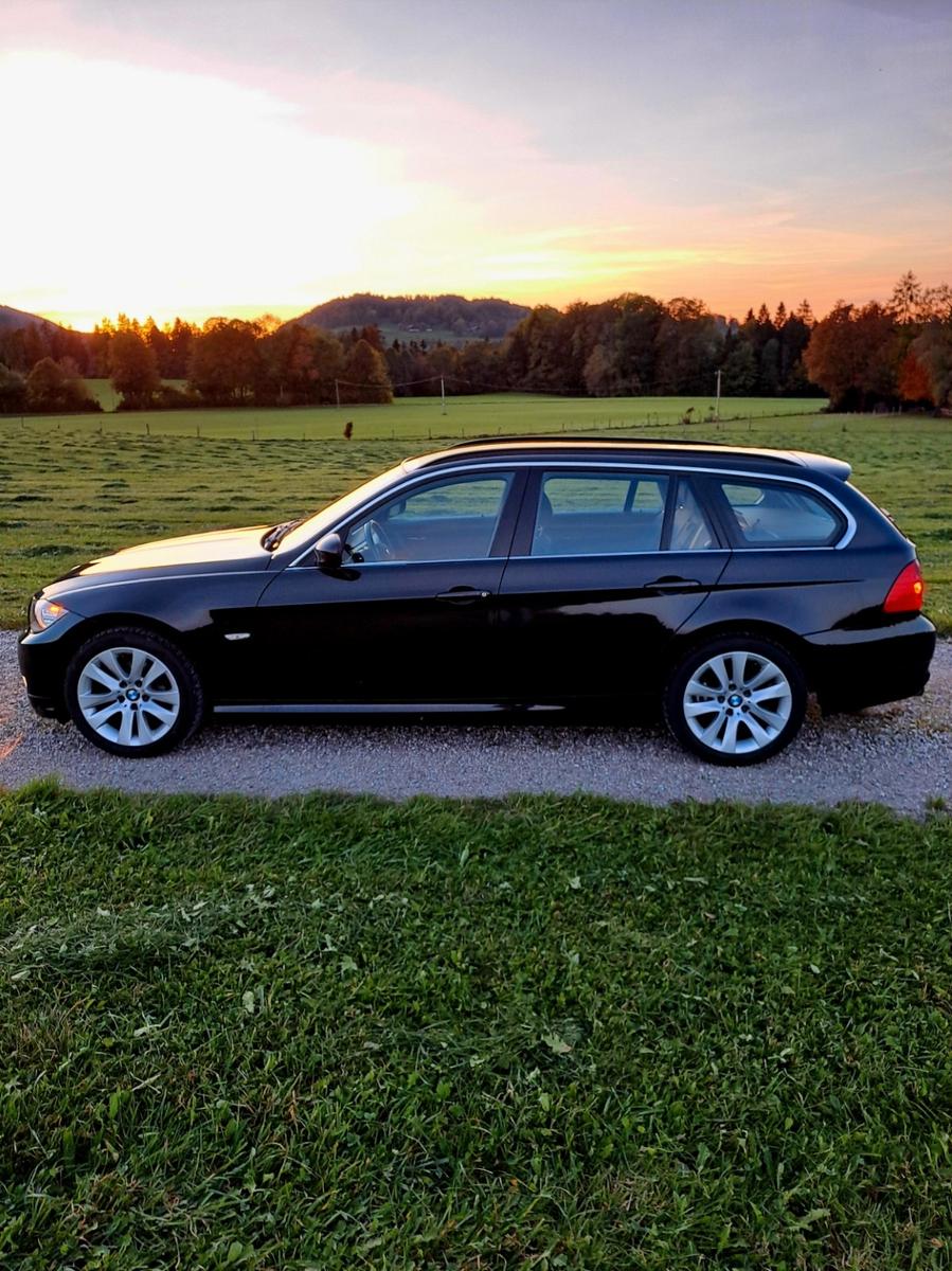 BMW 318 2012 — photo 5