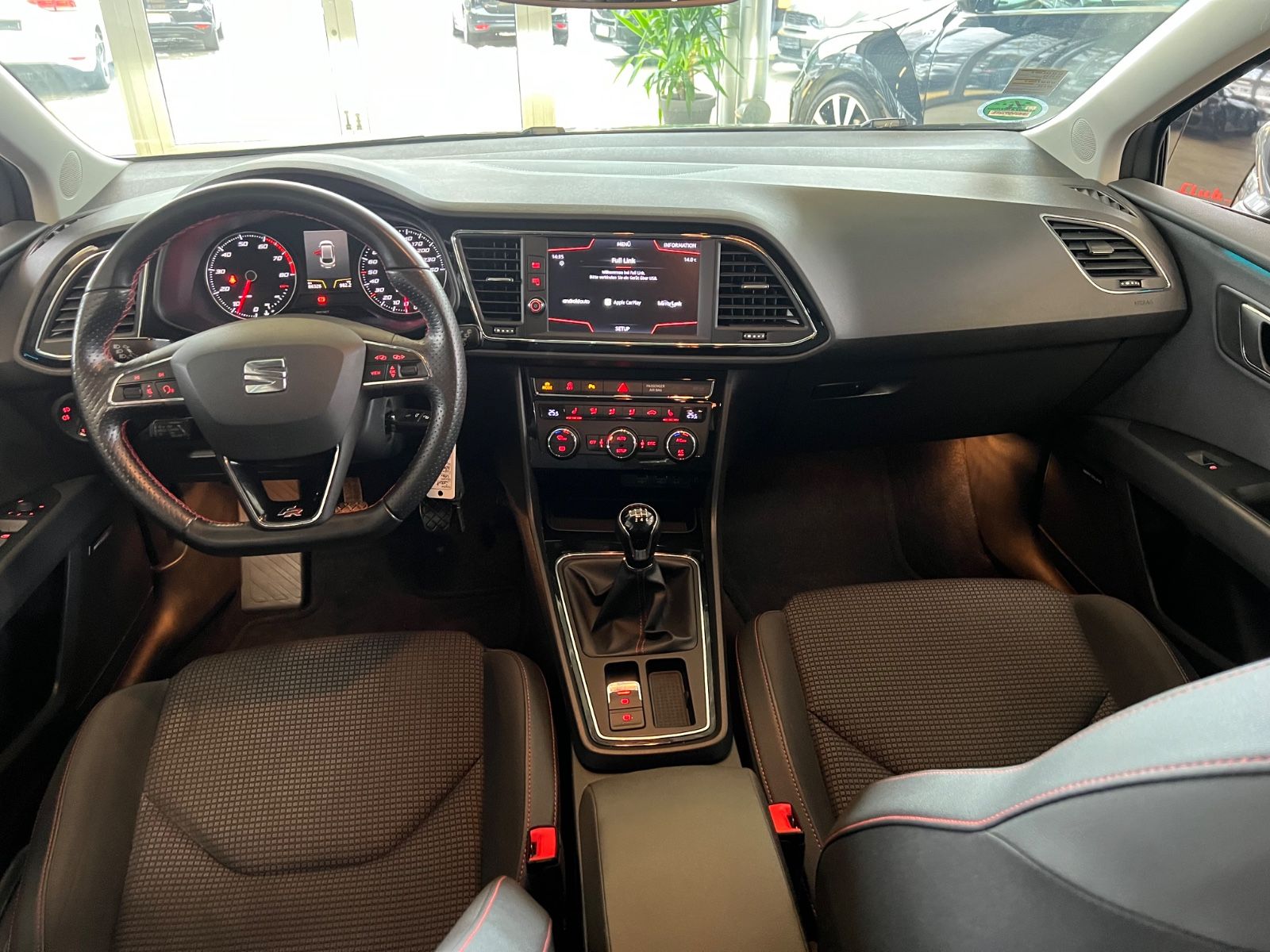 Fahrzeugabbildung SEAT Leon ST 1.8 FR *1.HAND*AMBIENTE-BELEUCHTUNG*