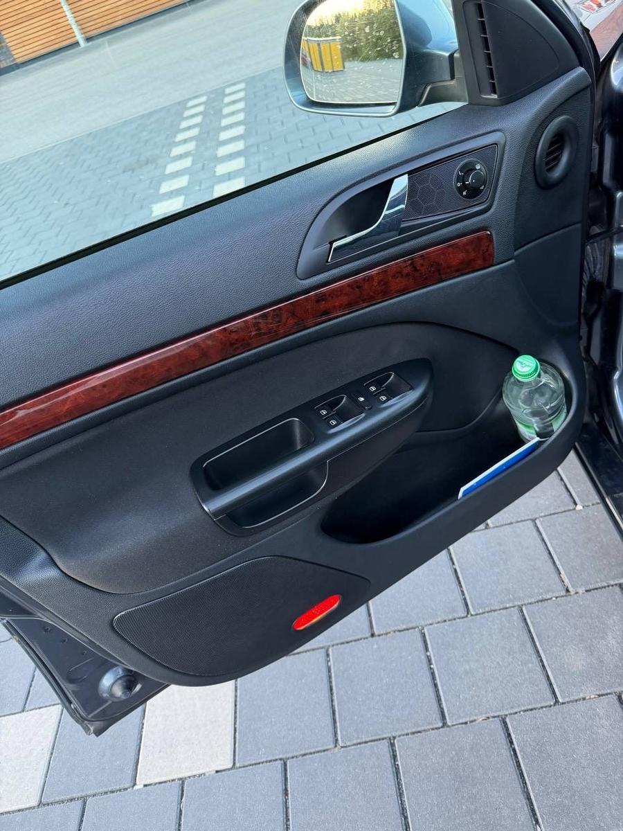 Skoda Octavia 2009 — photo 8