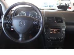 Fahrzeugabbildung Mercedes-Benz A 180 CDI 5-türig,HU und AU fällig