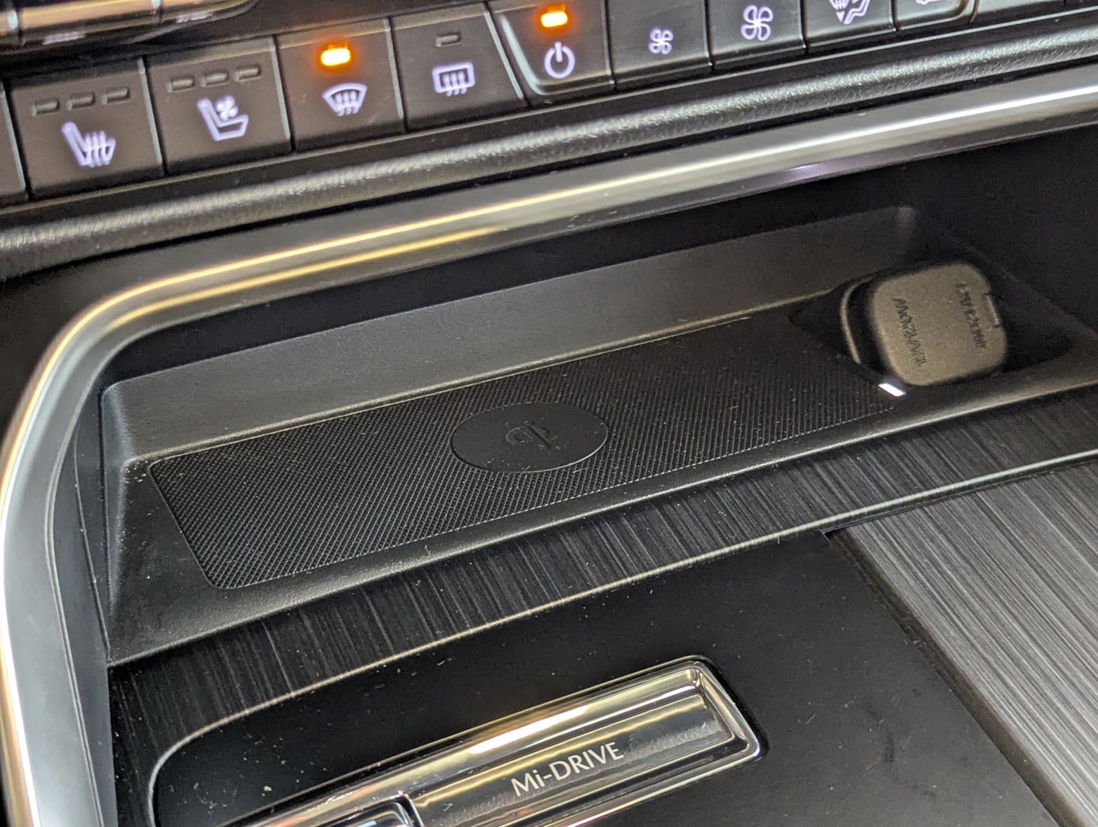 MAZDA CX-80 2.5SKYACTIV PHEV 327 HOMURA+ 7-Sitze Pano - Image 31