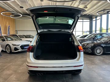 Volkswagen Tiguan *R-Line*Spurhalte*ACC*LED*AHK*Massage*