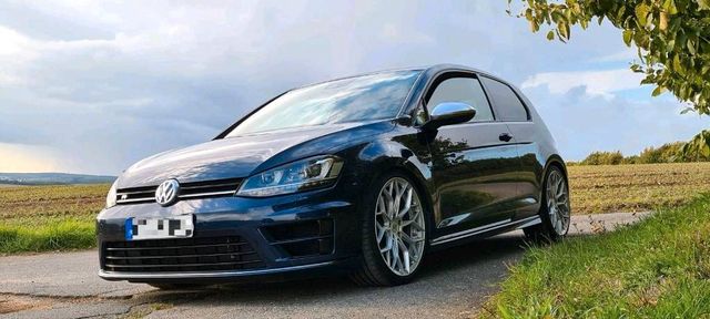 Volkswagen Golf VII R