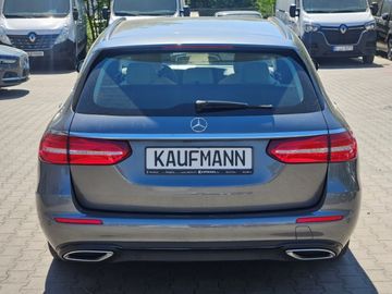 Mercedes E 220 - 5