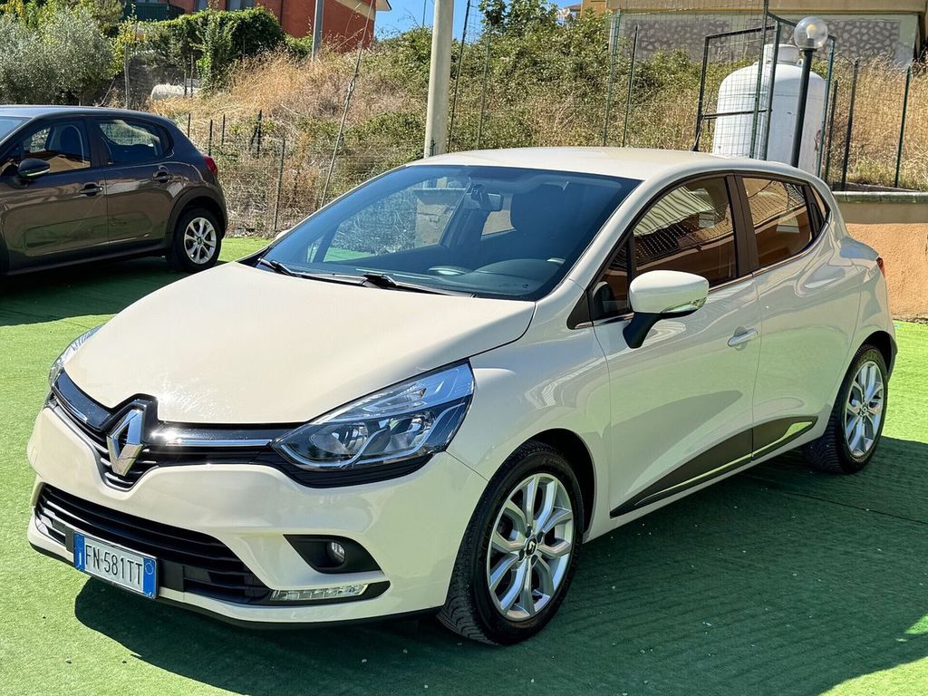 Image of Renault Clio