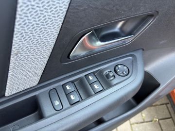 Citroën C4 Shine 1.2 PT 130 EAT8 °LED°ACC°HUD°RFK°Navi°