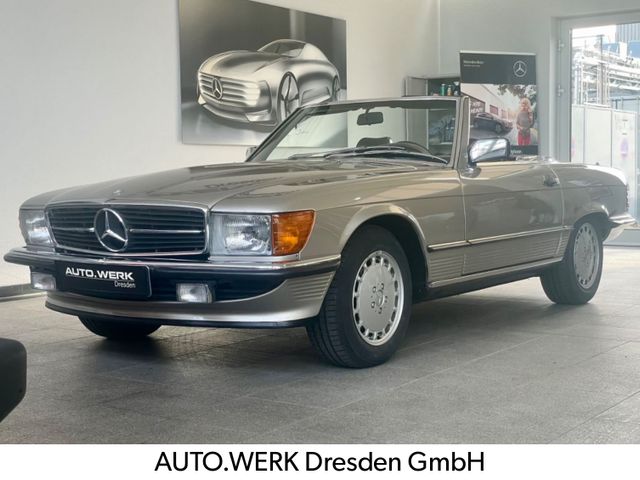 Mercedes-Benz SL 300 Cabrio*RAUCHSILBER*AUTOMATIK*SHZ*LEDER