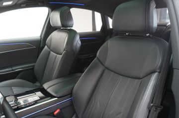 Audi A8 - 11