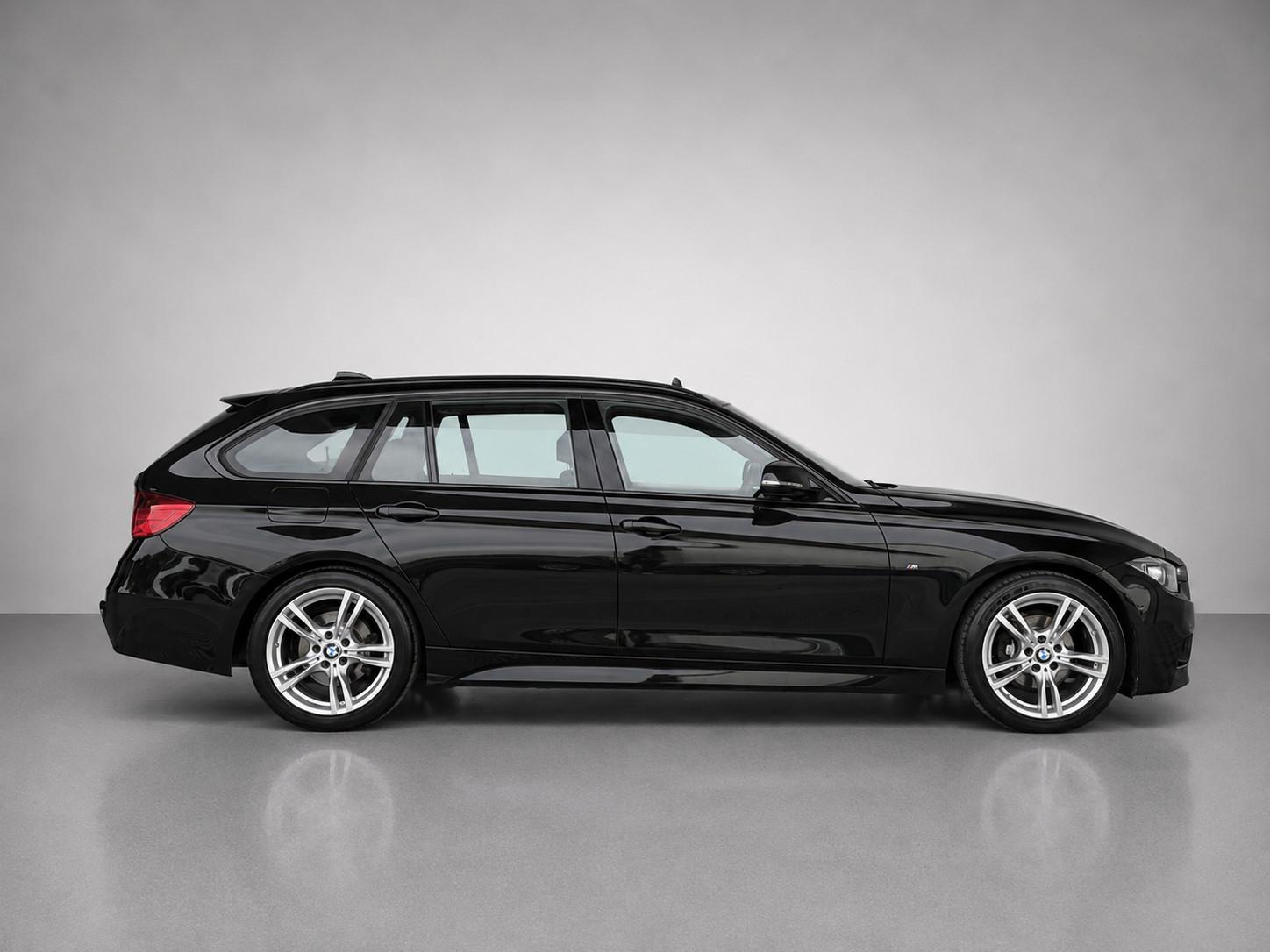 BMW 318 d*TOURING*F31*///M-PAKET*PANORAMA*LED*