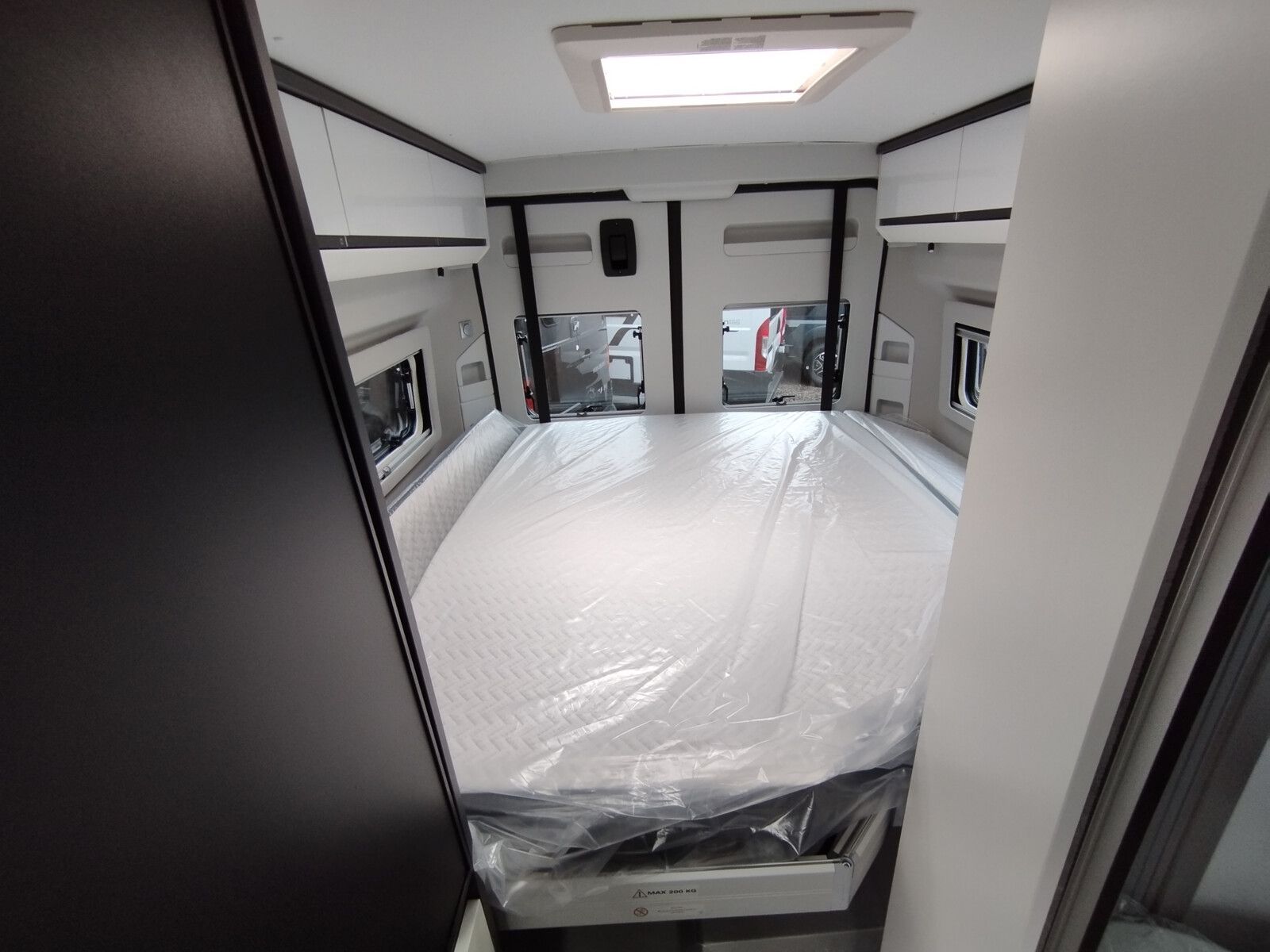 Fahrzeugabbildung Adria Twin Supreme 640 SGX Frühjahrsaktion 10%Rabatt