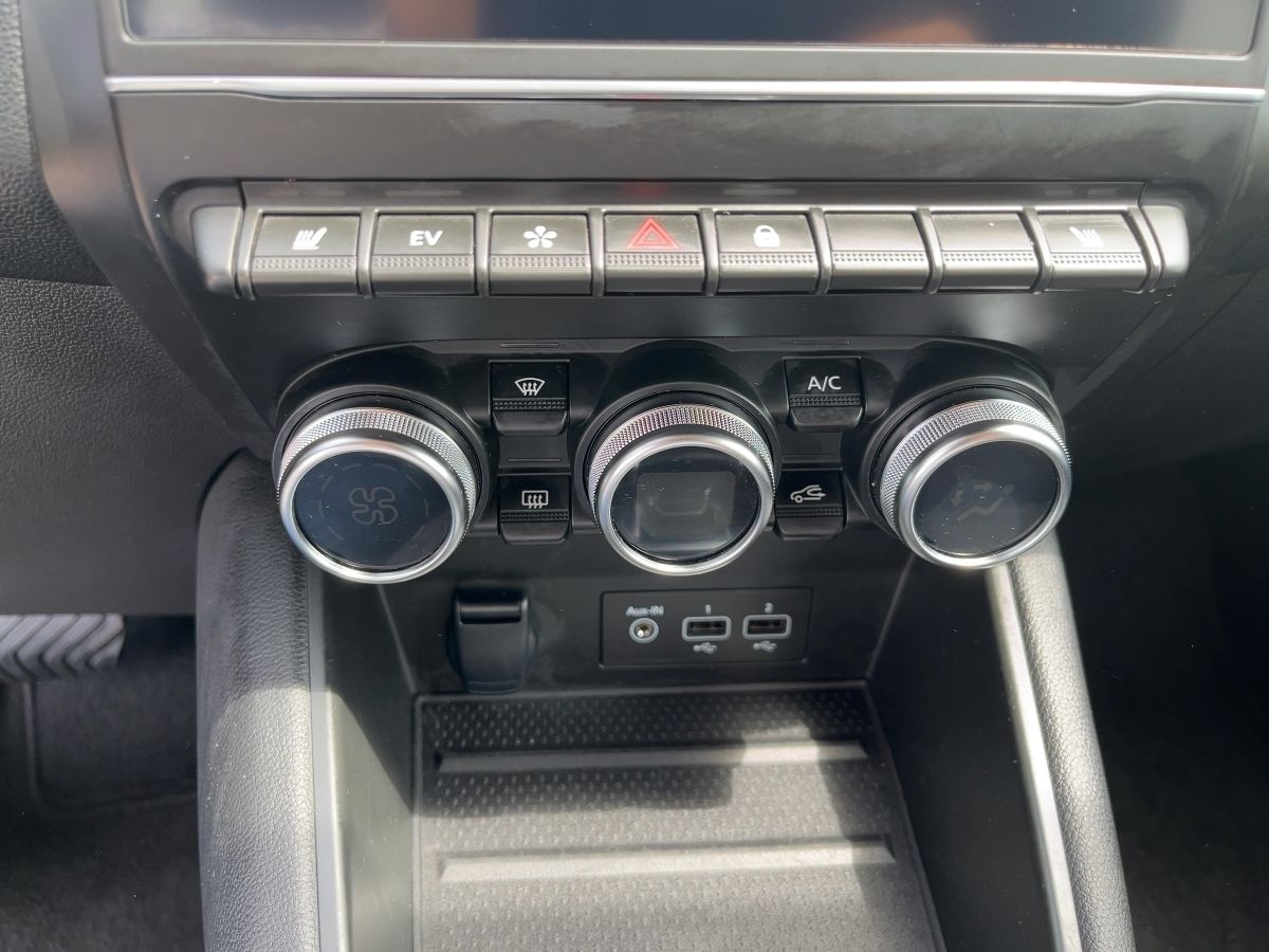 Fahrzeugabbildung Renault Captur TECHNO E-TECH Plug-in 160 ABS Fahrerairba