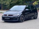 Volkswagen Golf 7 / 2.0 TSI DSG GTI Performance - Volkswagen Golf: 7 GTI Performance