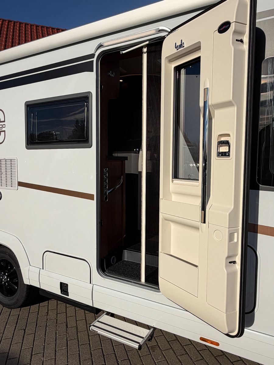 Fahrzeugabbildung Carthago C2-tourer I 143 KB-LE comfort Mercedes MJ26