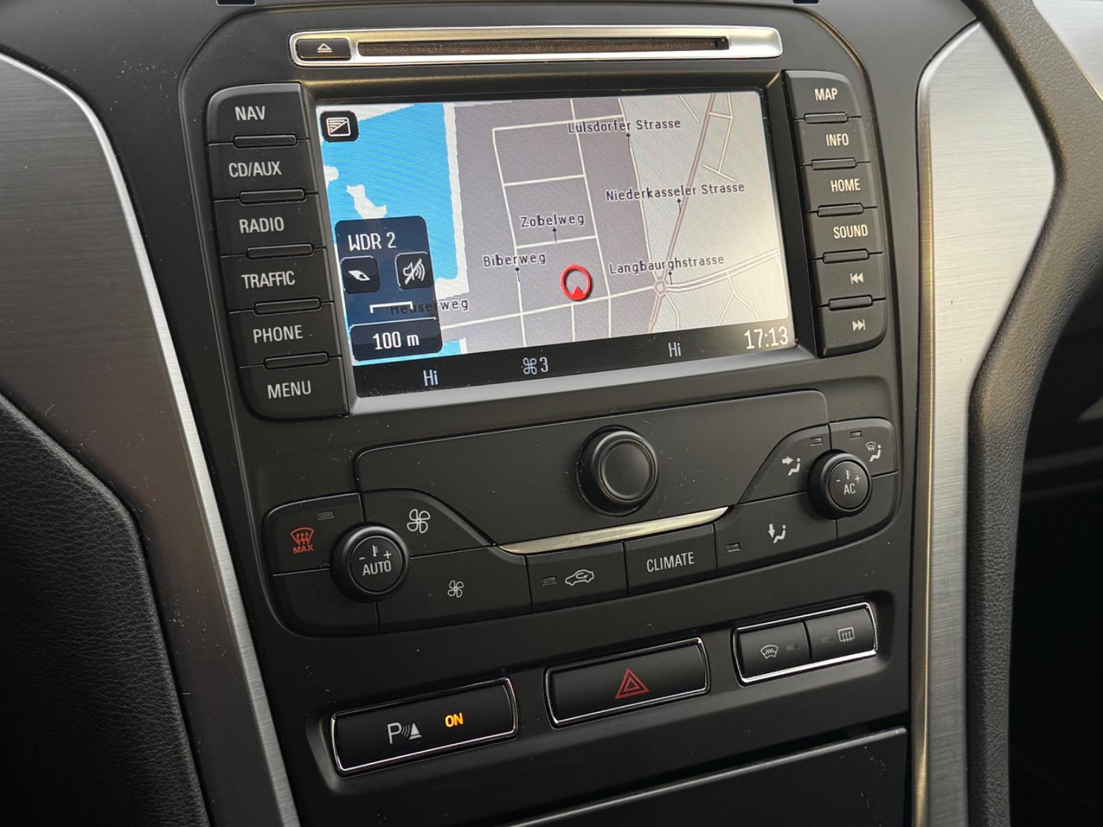 Ford Mondeo 2012 — photo 12