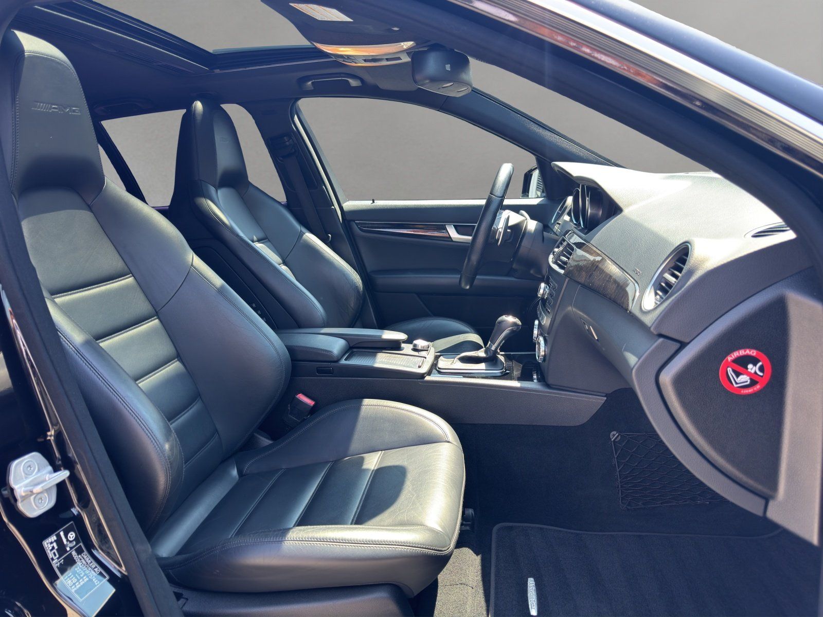 Fahrzeugabbildung Mercedes-Benz C 63 AMG 7G-MCT/HARMAN-KARDON/COMAND/