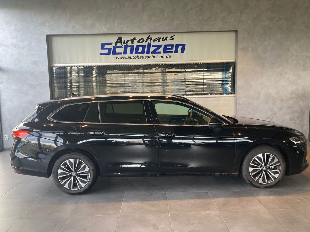 Skoda Superb — fotografia 2