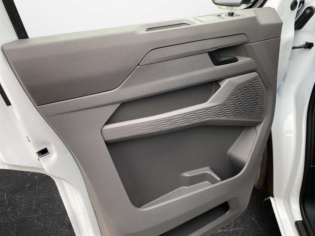 Volkswagen T7 Transporter