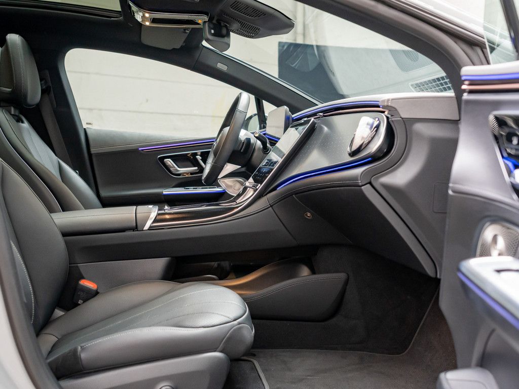 Mercedes-Benz EQE 350 AMG Sport Premium 4MATIC NIGHT PANO LED foto 4