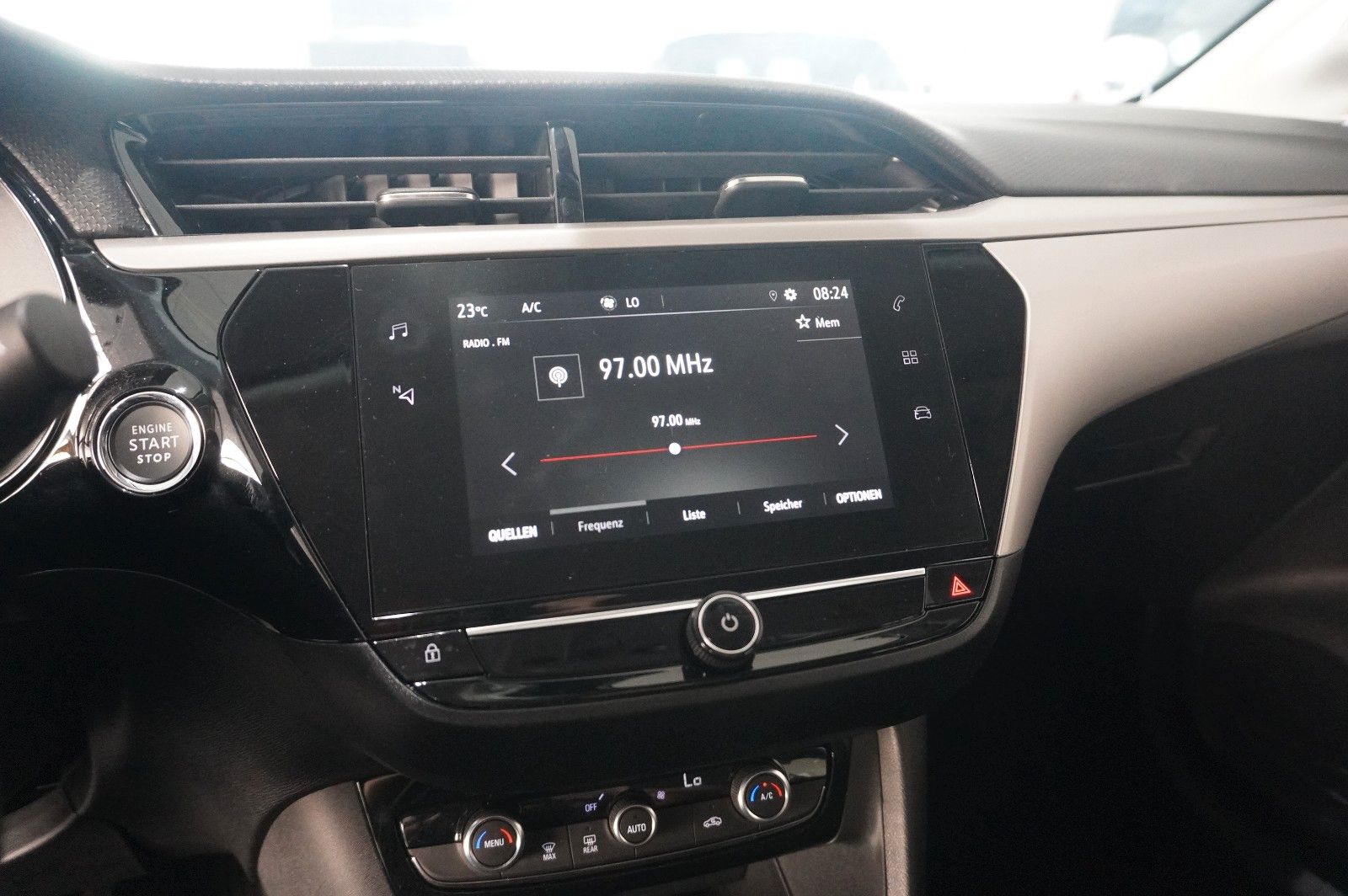 Fahrzeugabbildung Opel Corsa-e F EDITION 7KW NAVI/VIRT/SHZ/DAB/WÄRMEP.