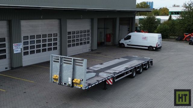 Faymonville MAX Trailer 3-Achs-Mega-Tele-Plateau-zwangsgel.