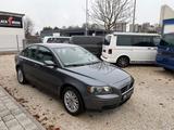 Volvo S40 Lim. 2.4i Kinetic*Klimaautomatik* - Volvo S40 Benziner Gebrauchtwagen