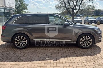Audi Q7 - 4