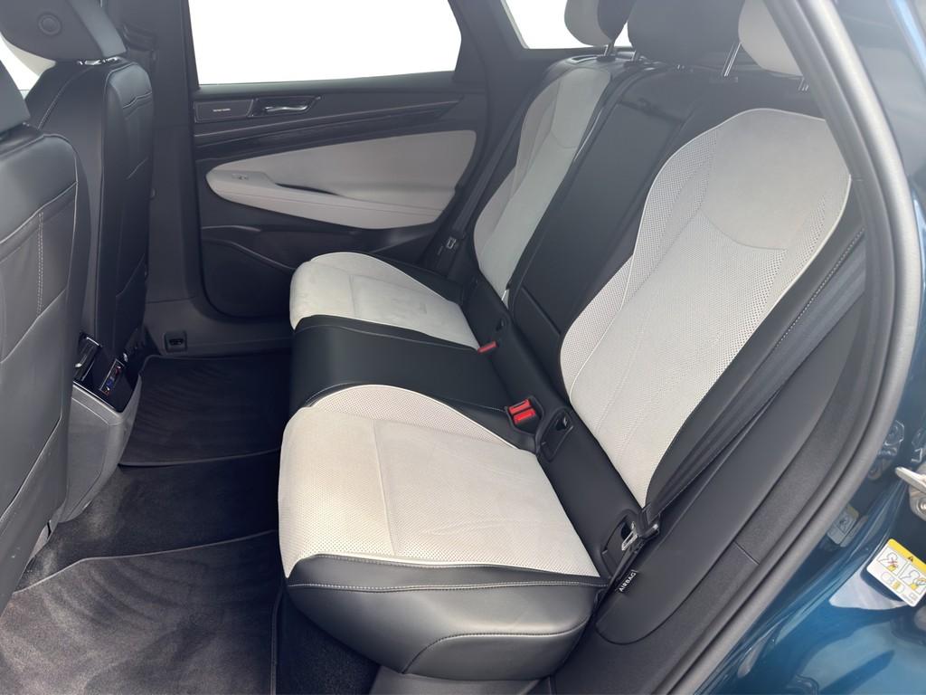 Volkswagen ID.7 Tourer 77 kWh Pro AHK*HARMAN*HUD*IQ-LIGHT*N
