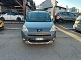 Peugeot Partner Tepee 1.6 HDi 90CV Comfort - silberne Peugeot Partner Tepee
