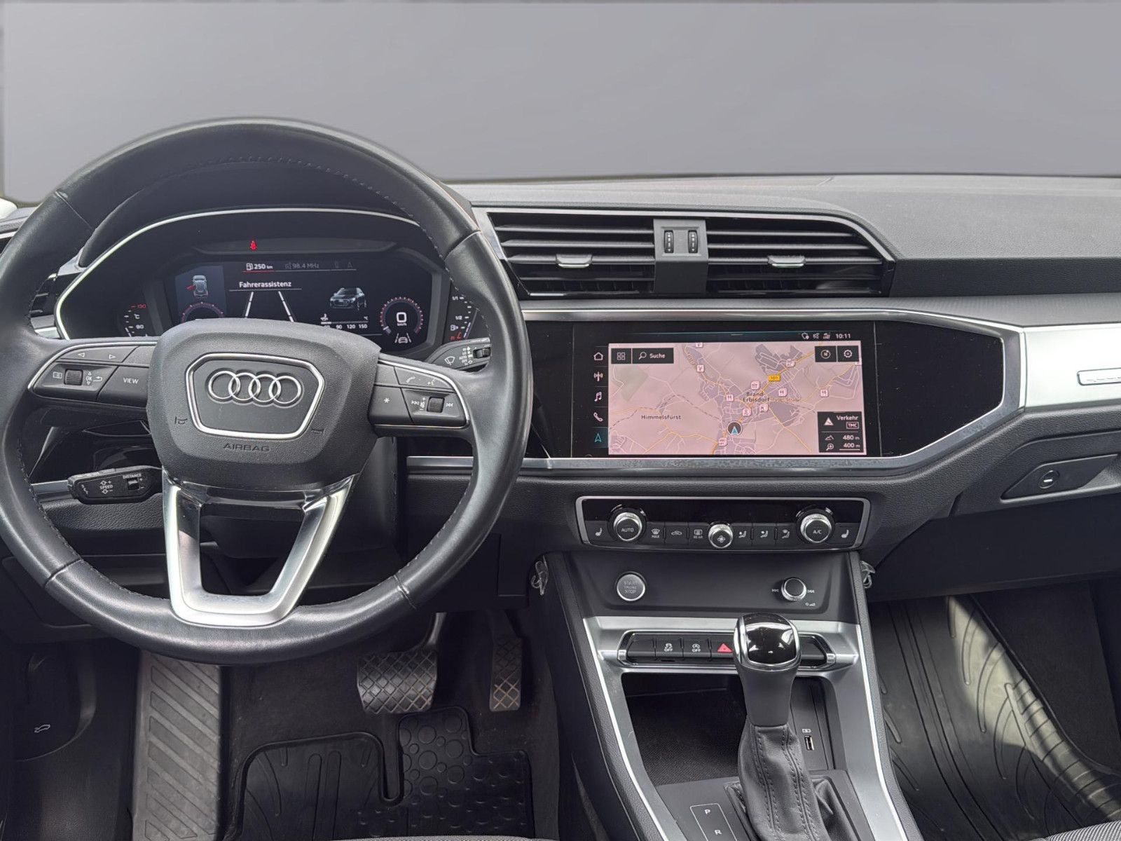 Fahrzeugabbildung Audi Q3 40 TFSI quattro /AHK/ 1.Hand/ unfallfrei