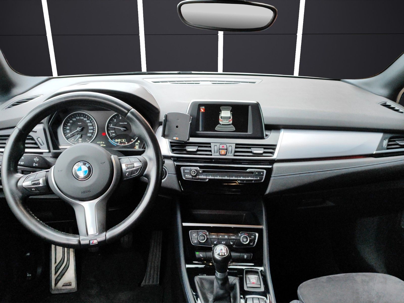 Fahrzeugabbildung BMW 218i Active Tourer M Sport*SitzHZ*LED*Alcantara*