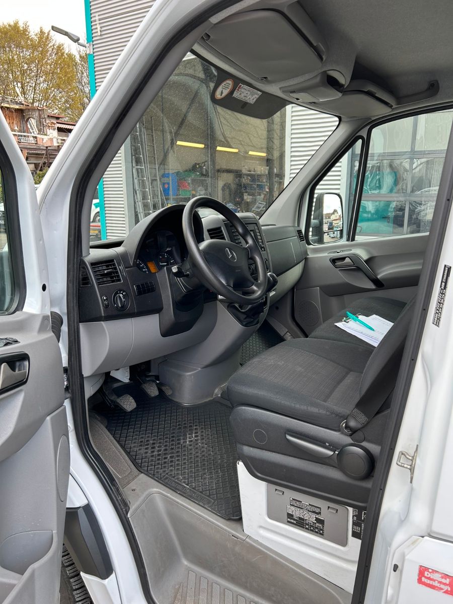 Fahrzeugabbildung Mercedes-Benz Sprinter  316 CDI Koffer / Klima