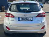 Hyundai i30 CW 1.6 AT NAVI/SHZ/KEYLESS/PDC/CAM/GAR - Hyundai i30 Gebrauchtwagen in Ludwigshafen