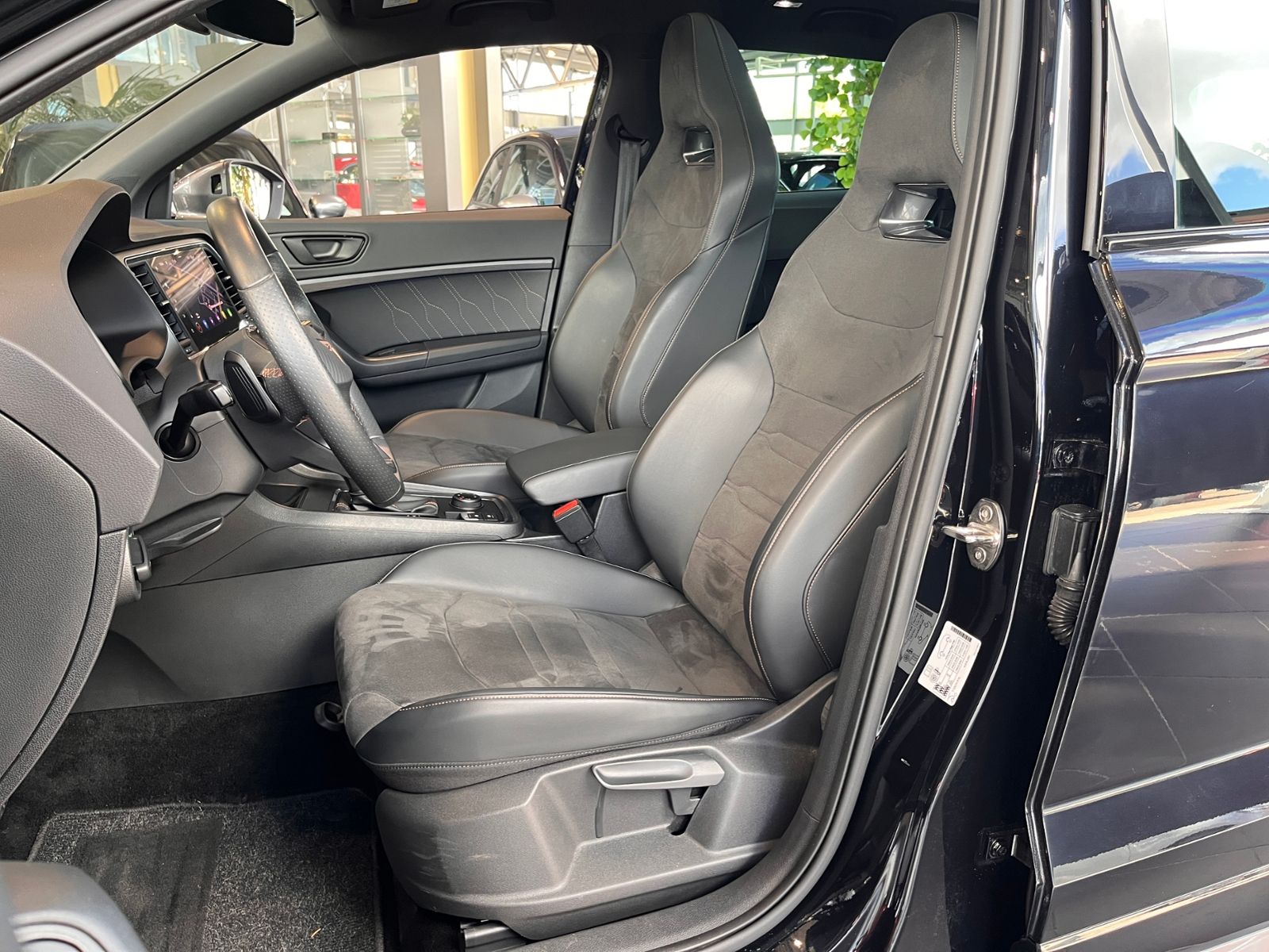 Fahrzeugabbildung CUPRA Ateca 4Drive AHK PANO LED NAVI