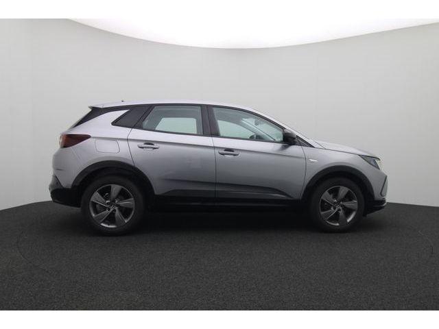 Fahrzeugabbildung Opel Grandland 1.2 GS Line AUT LED Navi ACC RK