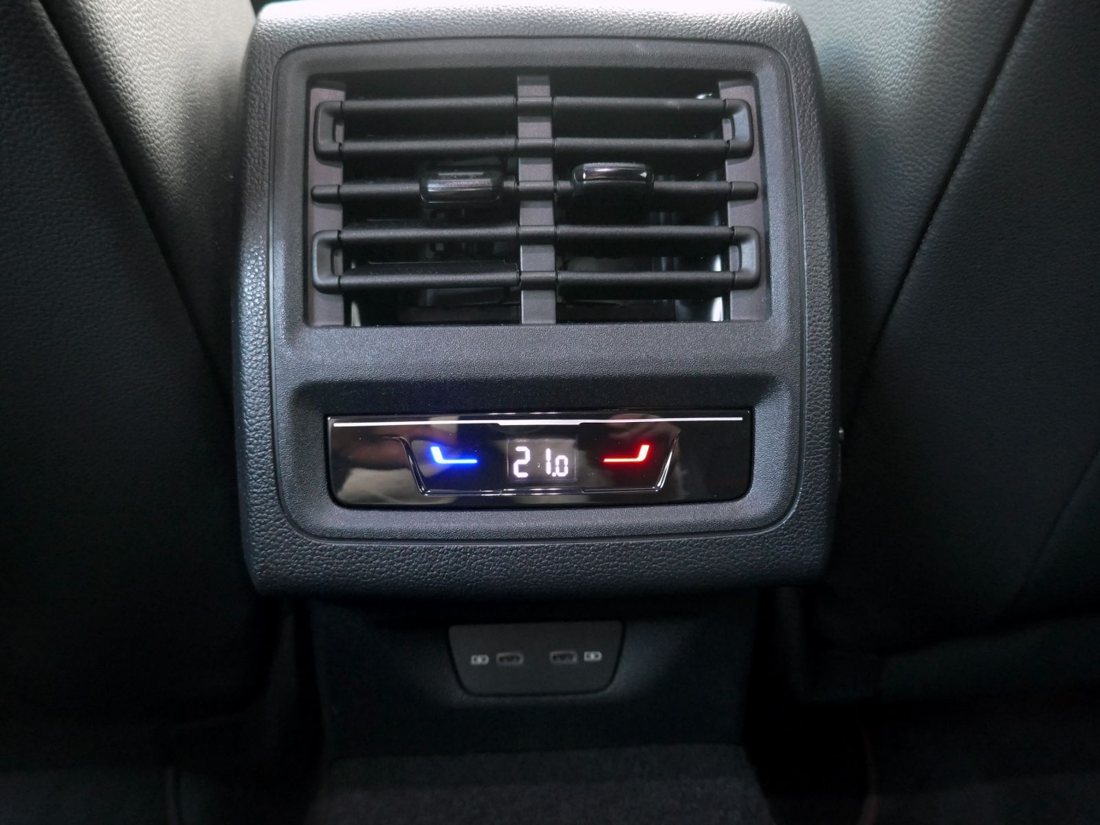 Fahrzeugabbildung Volkswagen Golf GTI Clubsport 2.0 TSI DSG | LED RFK ACC