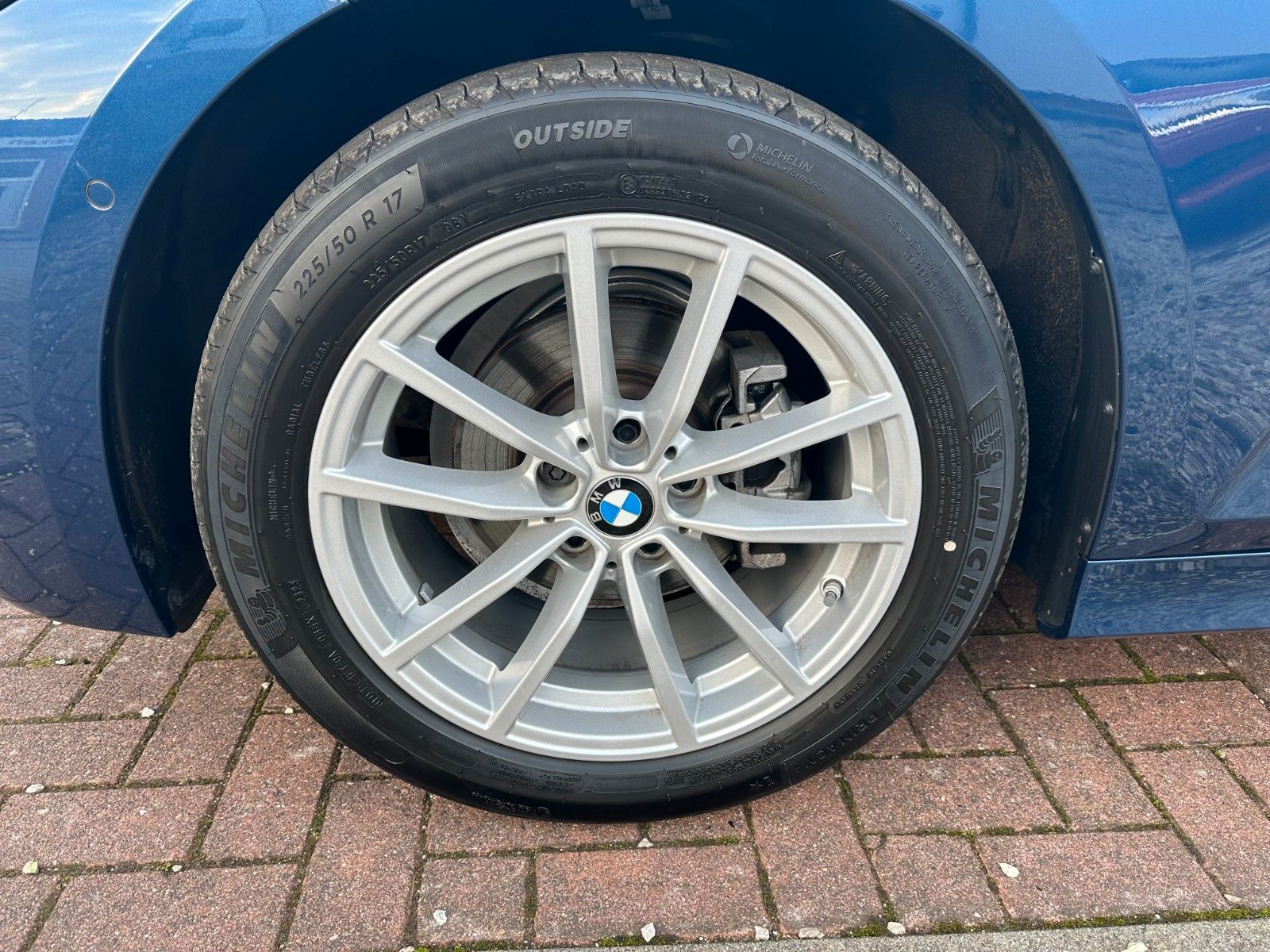 BMW 318 i*ADAPT. LED*360°*DAB* foto 5