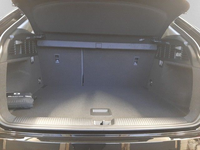Fahrzeugabbildung Audi Q2 advanced 35TFSI Matrix AHK Navi Kamera 19"