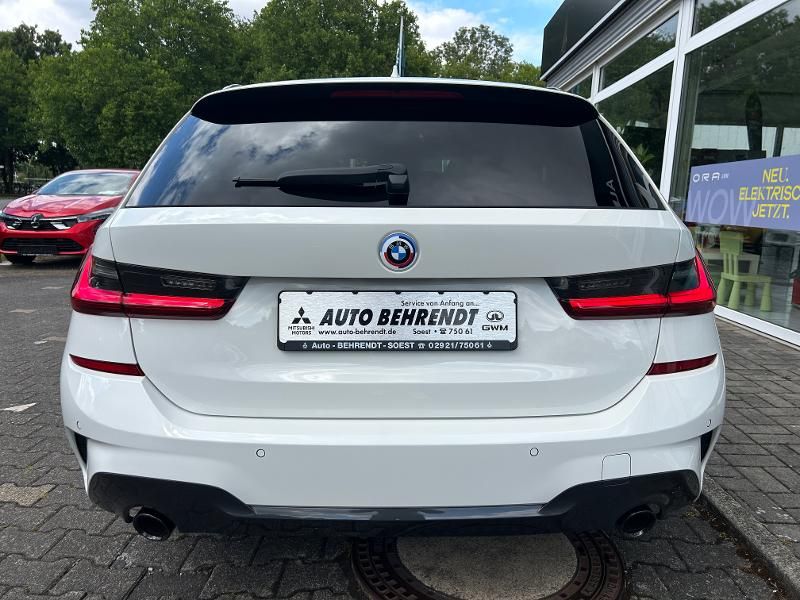 BMW 318i M Sport Touring AHK*Live Cockpit* foto 5