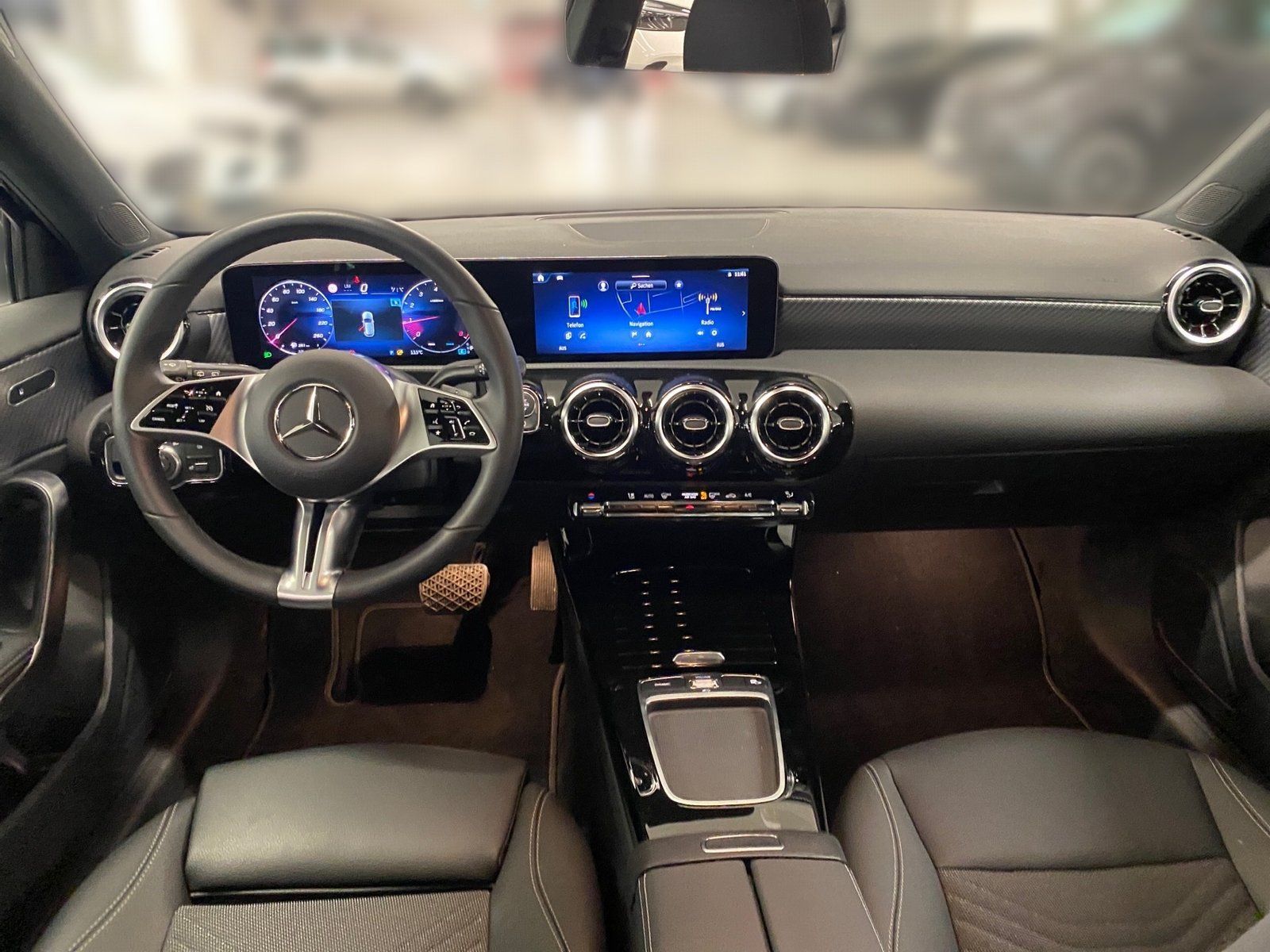 Fahrzeugabbildung Mercedes-Benz A 180 Progressive*Kamera*LED*MBUX*Spiegel-Paket*