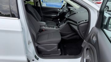 Ford Kuga - 11