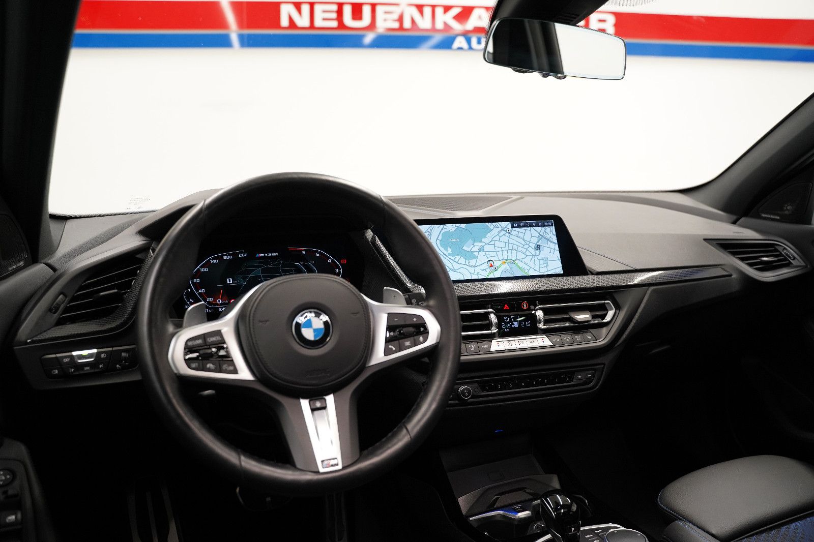 Fahrzeugabbildung BMW M135i xDrive LED Panorama ACC harman/kardon HuD